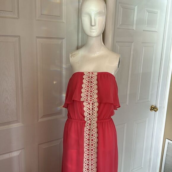 NO BOUNDARIES Strapless TIERED coral sun Dress Jr. - Picture 2 of 7
